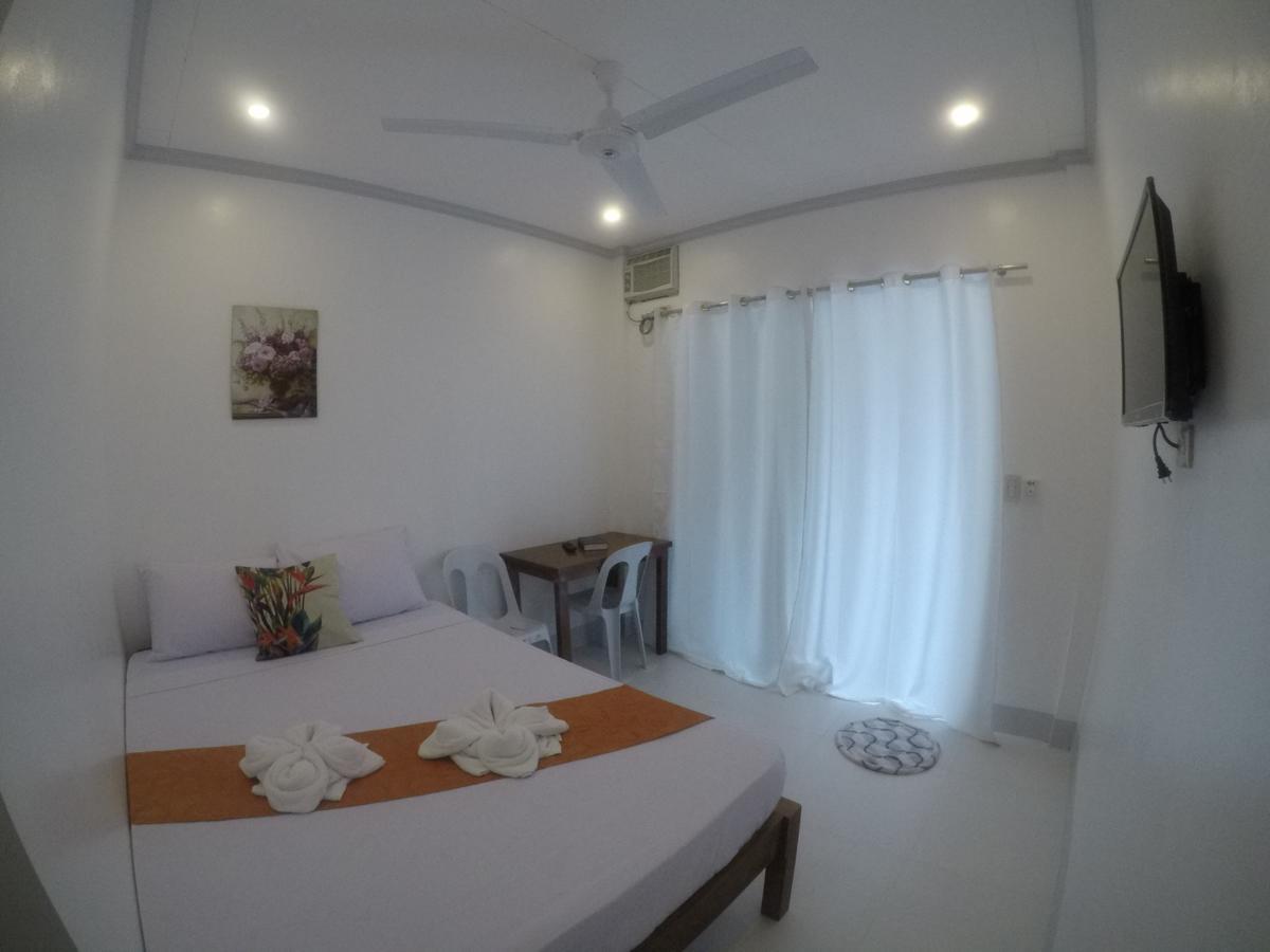 Inn Neela Tourist